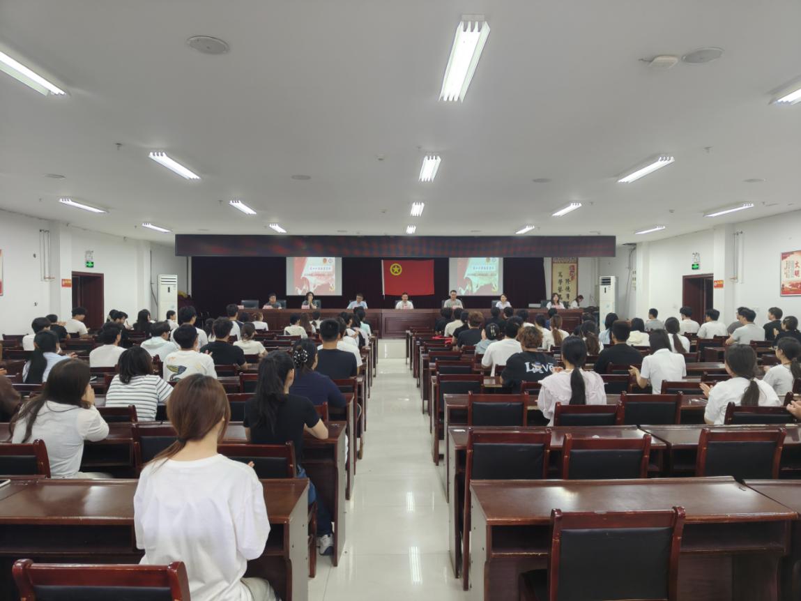 周口文理职业学院举办2026年上半年新团员入团仪式