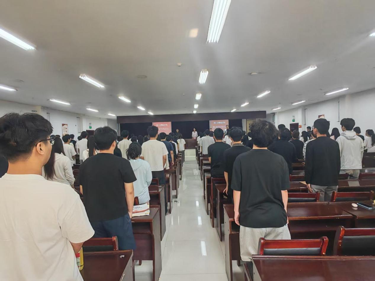 周口文理职业学院第五次学生代表大会顺利召开